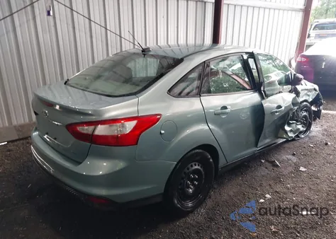 2012 Ford Focus Se из США, поврежденный, VIN 1FAHP3F24CL260001